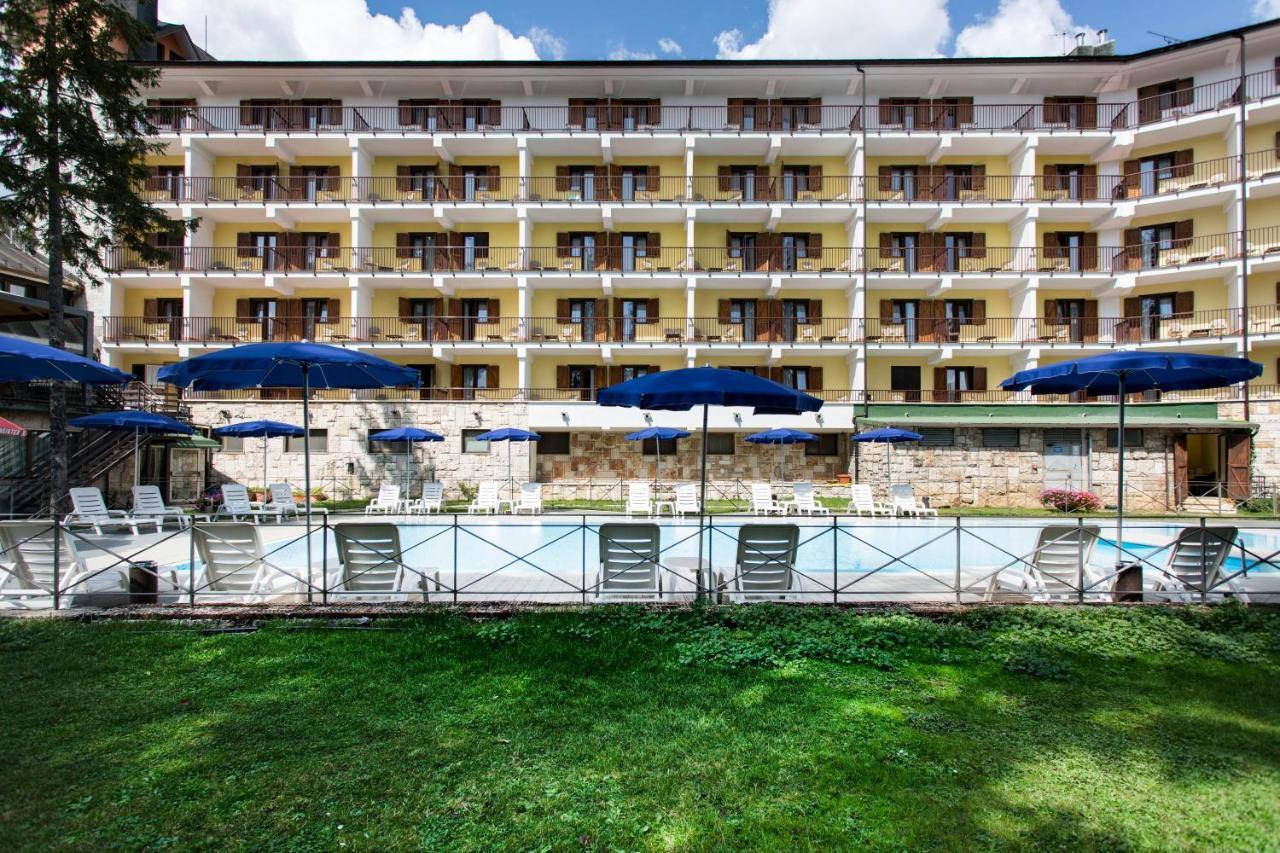 Grand Hotel Del Parco ペスカッセーロリ エクステリア 写真