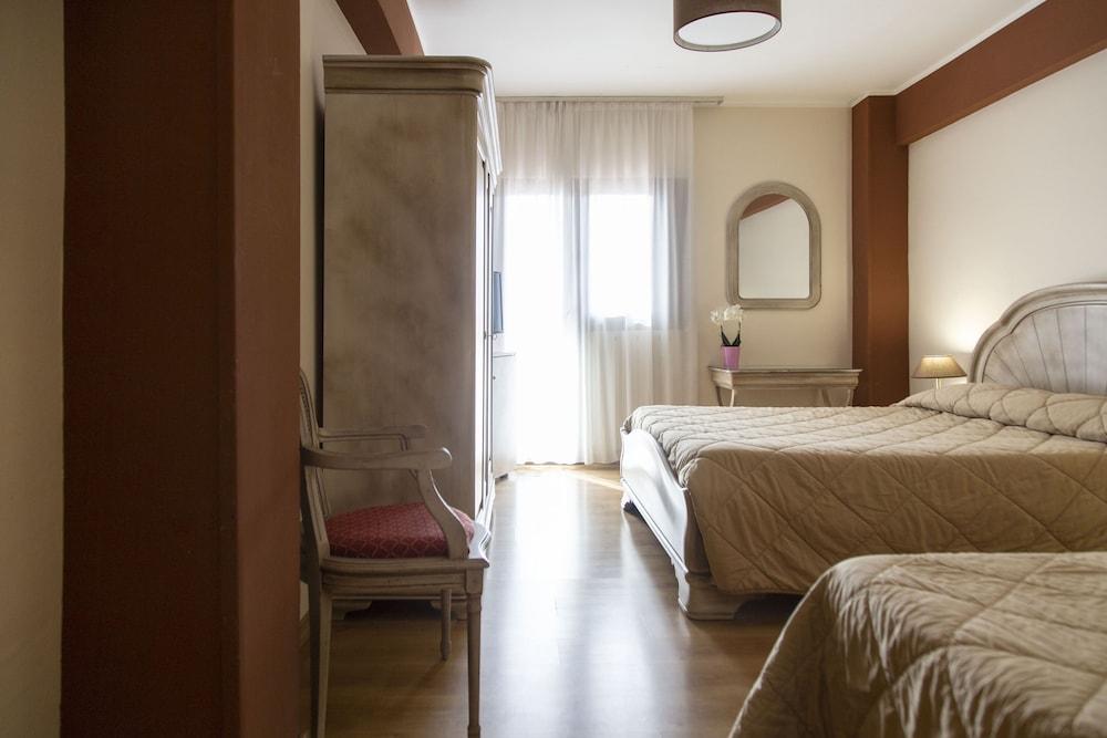 Grand Hotel Del Parco ペスカッセーロリ エクステリア 写真