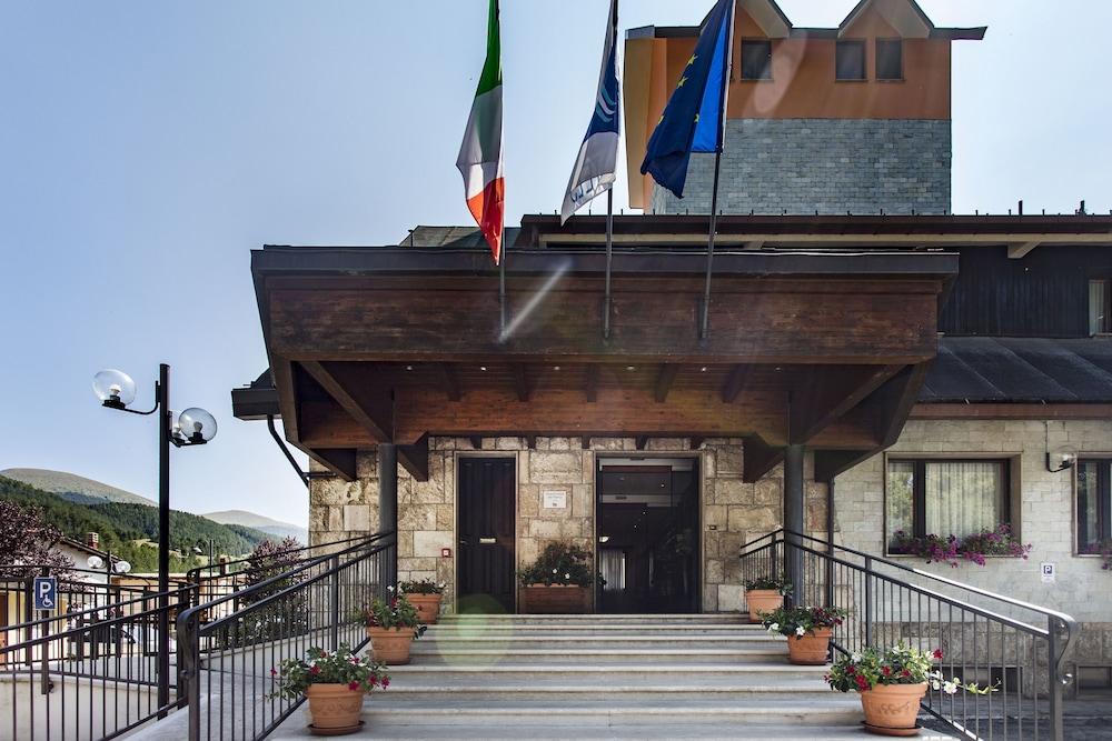 Grand Hotel Del Parco ペスカッセーロリ エクステリア 写真