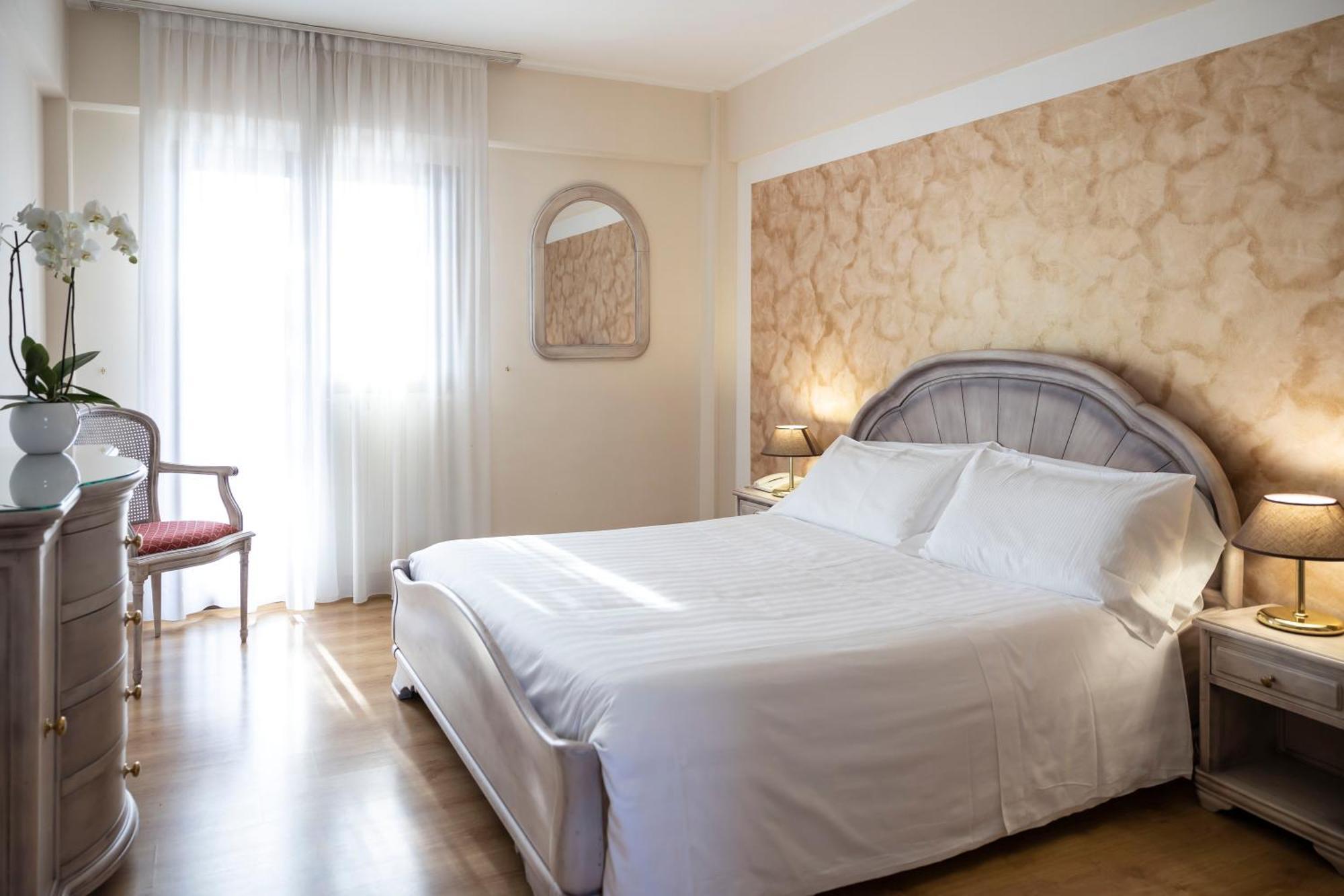 Grand Hotel Del Parco ペスカッセーロリ 部屋 写真