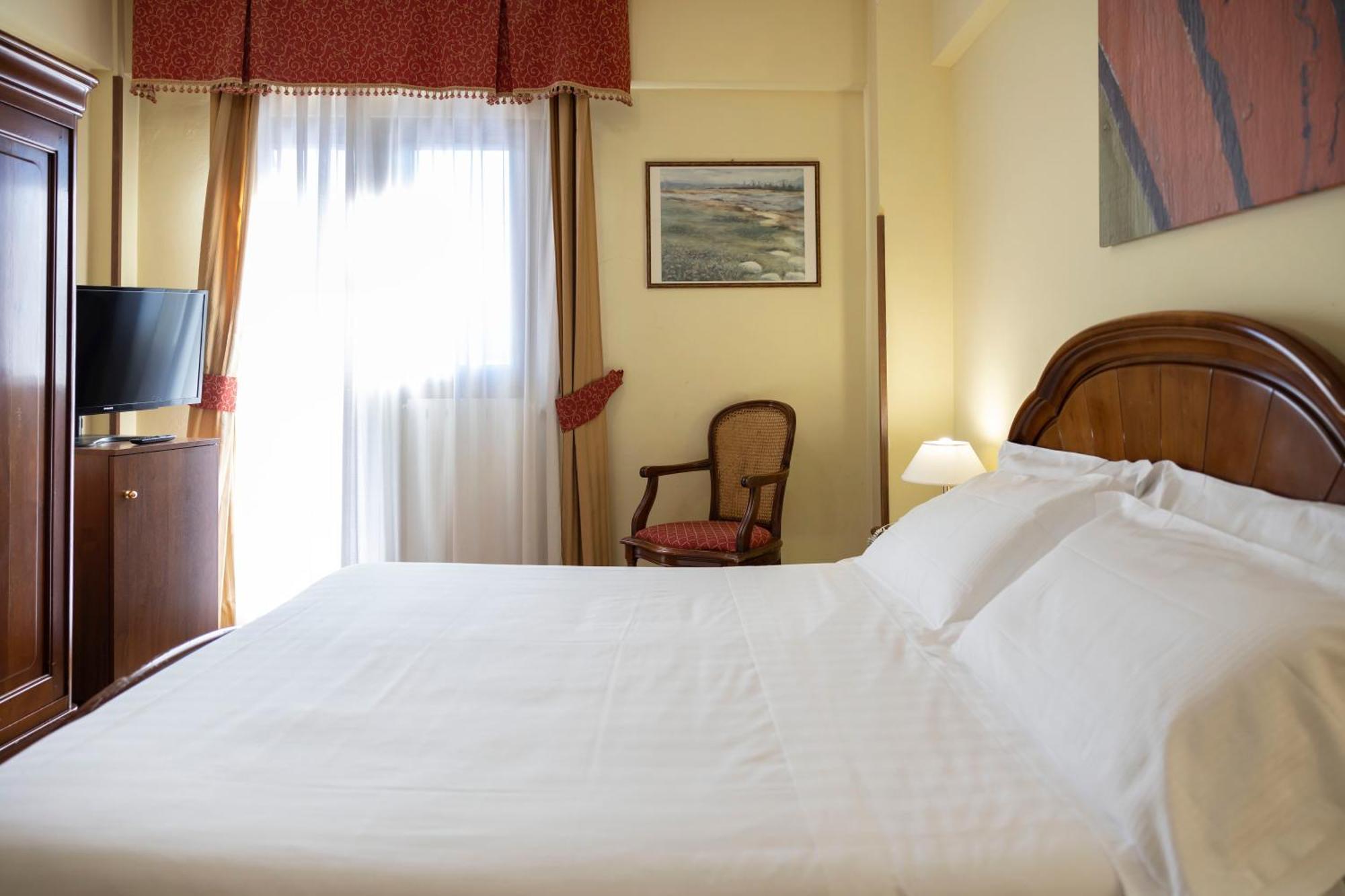 Grand Hotel Del Parco ペスカッセーロリ 部屋 写真