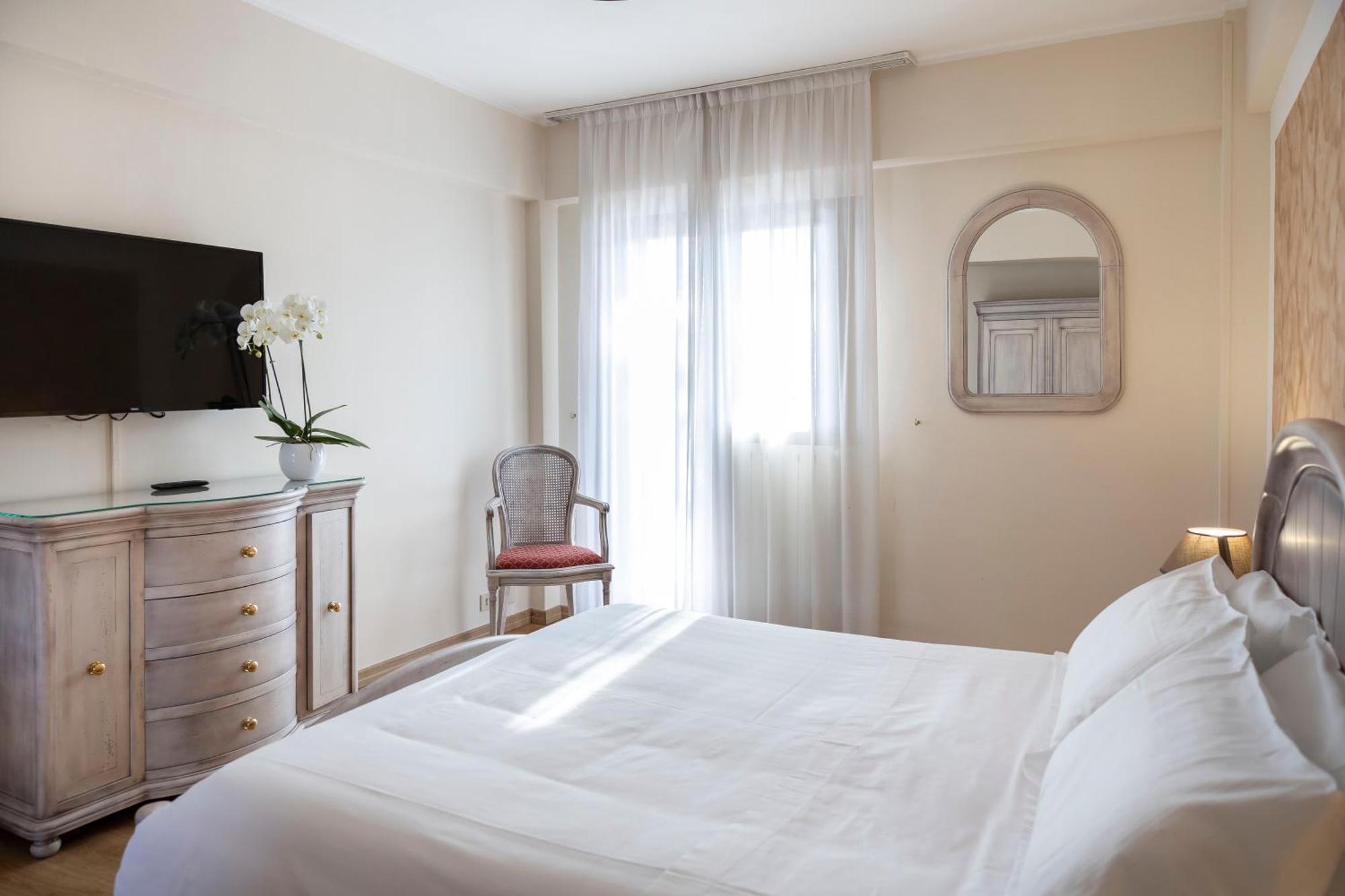 Grand Hotel Del Parco ペスカッセーロリ 部屋 写真