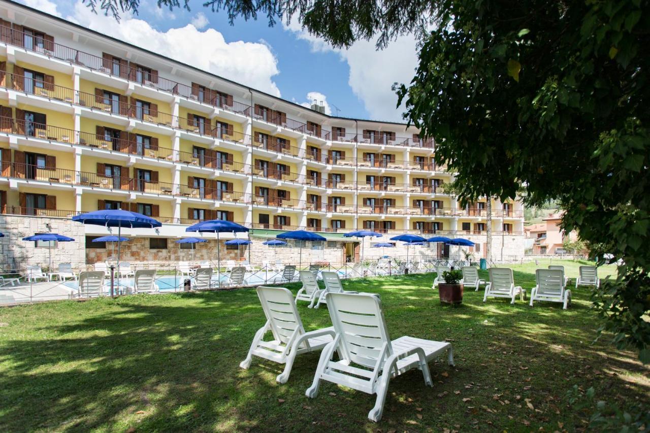 Grand Hotel Del Parco ペスカッセーロリ エクステリア 写真