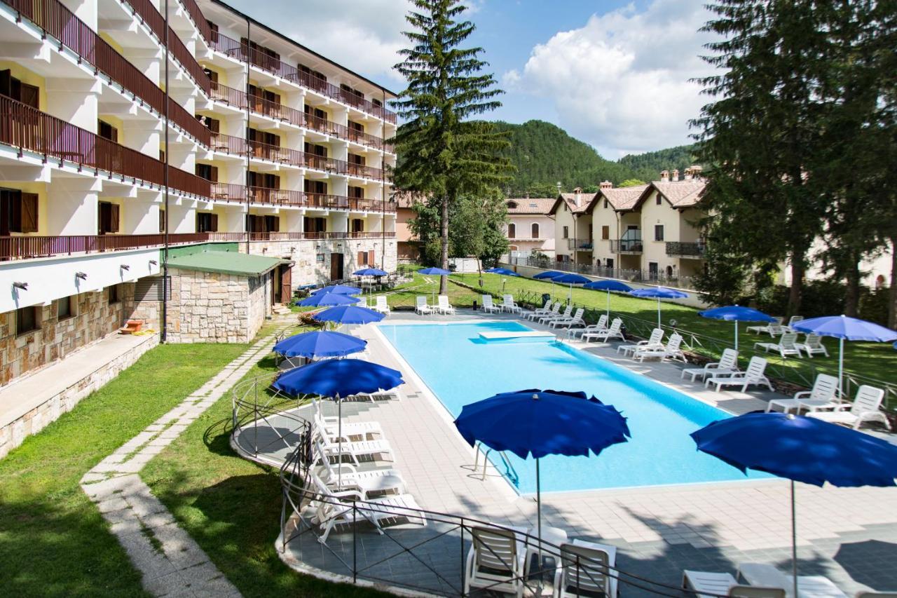 Grand Hotel Del Parco ペスカッセーロリ エクステリア 写真